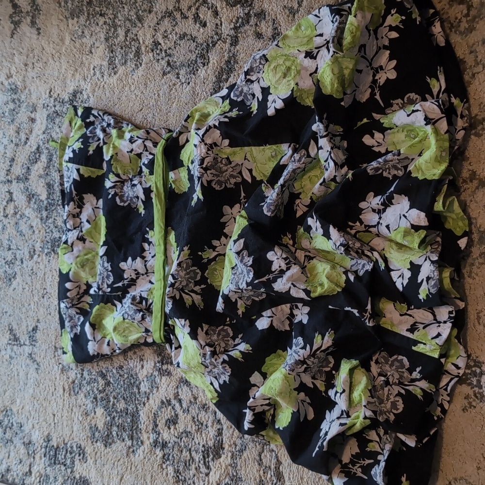 Speechless Floral strapless Dress size 11 Black green sweetheart cute like new